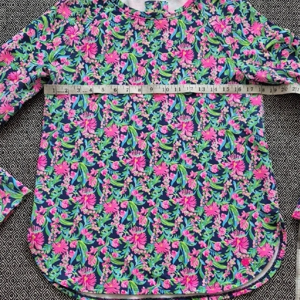 💕EUC Lilly Pulitzer Pink and Green Floral Long Sleeve Blythe Pullover - Picture 7 of 8